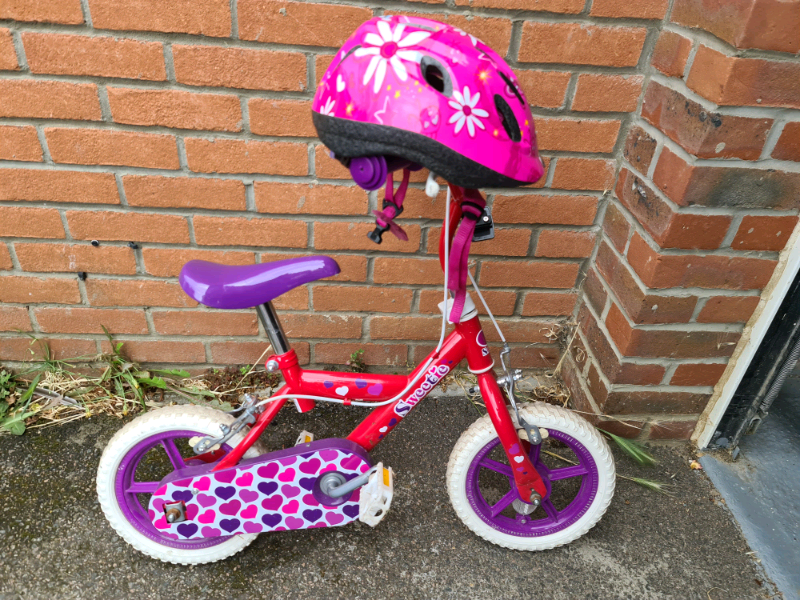 argos girls helmet